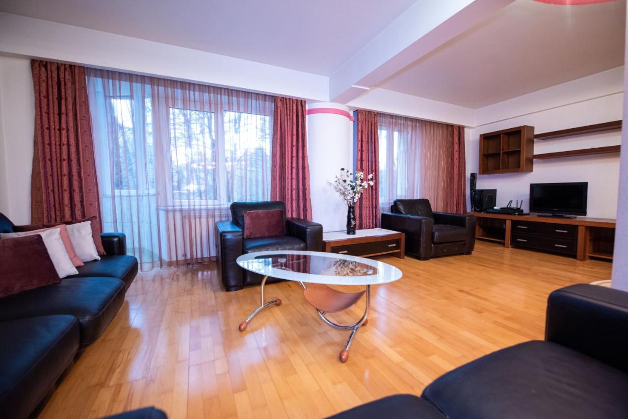 Cozy Apartment In Suceava Extérieur photo