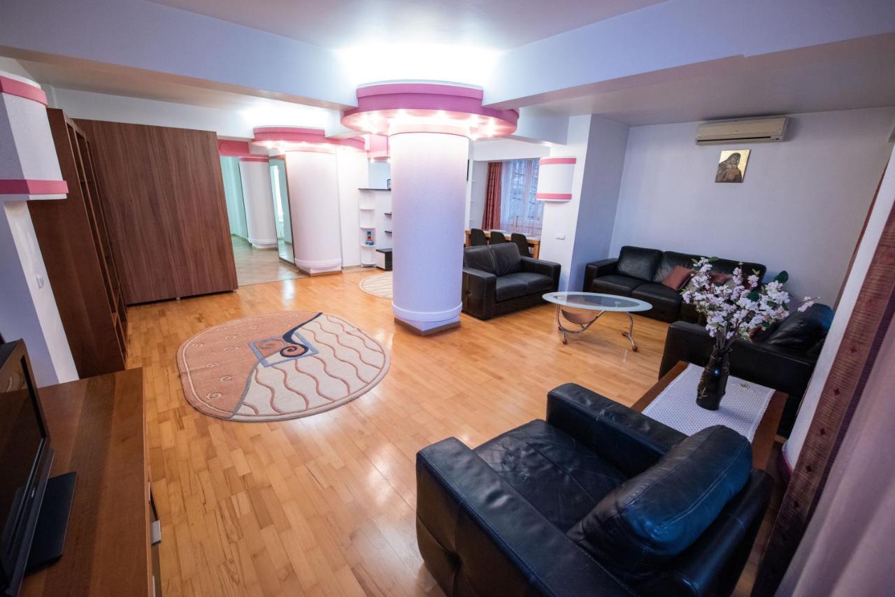 Cozy Apartment In Suceava Extérieur photo
